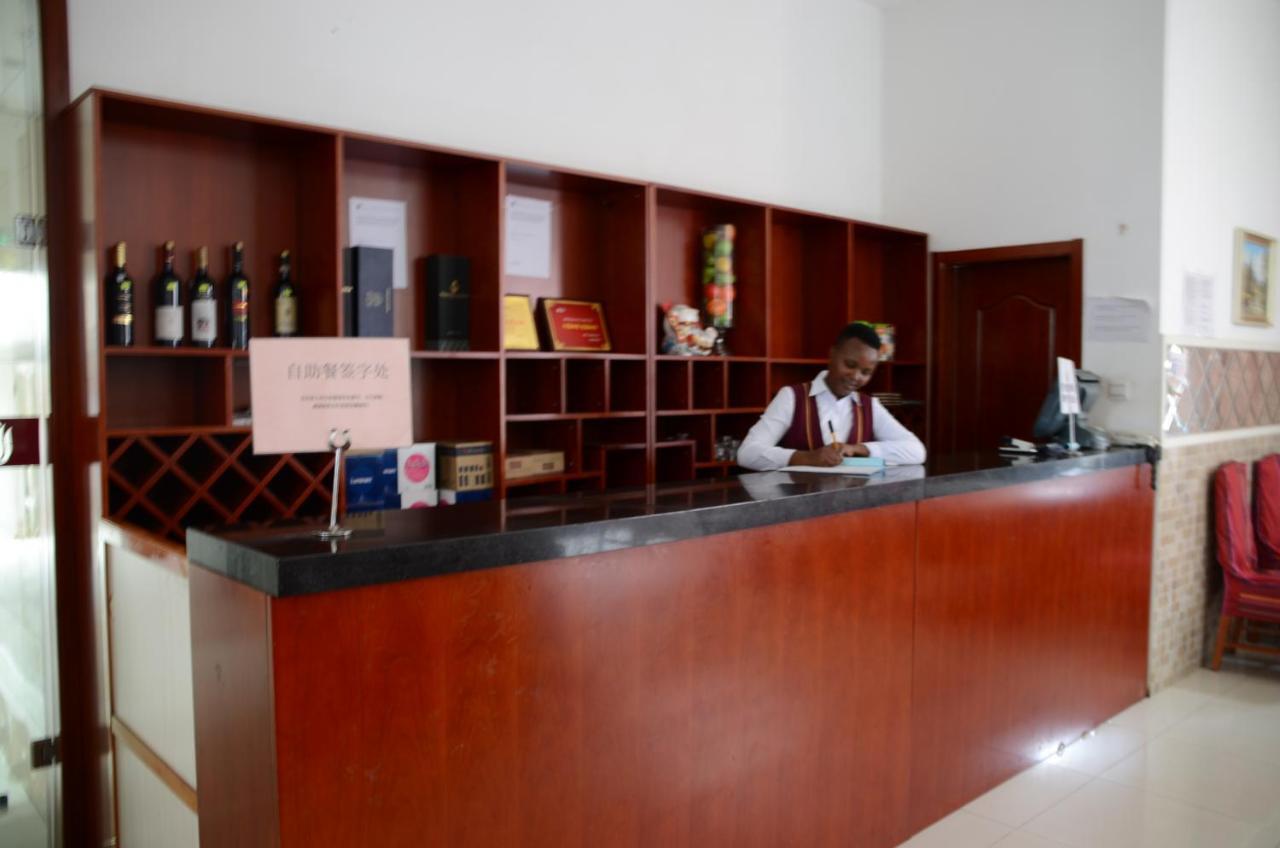 Soluxe Club International Hotel Nairobi Exterior foto